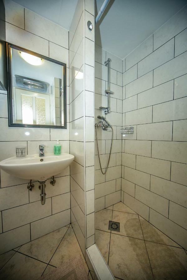 Apartman Ana Lovran Eksteriør billede